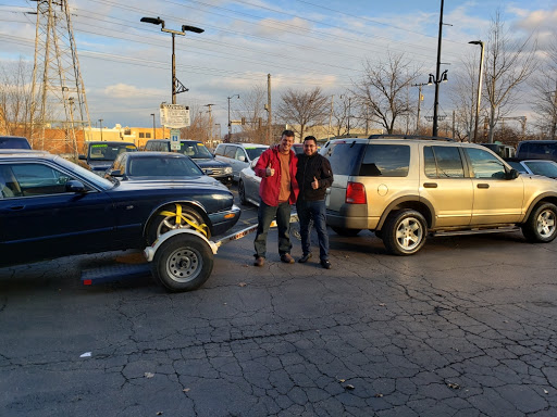 Used Car Dealer «Redefined Auto Sales», reviews and photos, 5050 Dempster St, Skokie, IL 60077, USA