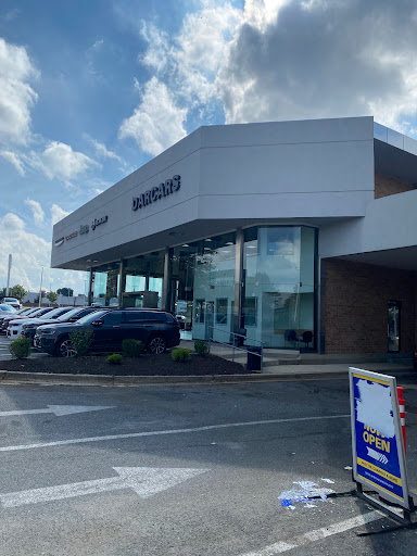 Car Dealer «DARCARS Chrysler Dodge Jeep Ram of Marlow Heights», reviews and photos, 5060 Auth Way, Suitland, MD 20746, USA
