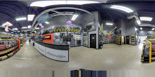 Truck Accessories Store «4 Wheel Parts - Oakland», reviews and photos, 1944 E 12th St, Oakland, CA 94606, USA