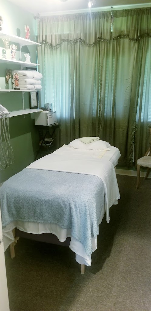 ELIZABETH'S Total Therapy For The Mind & Soul 93901