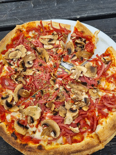 Anmeldelser af San Remo Pizza i Taastrup - Pizza