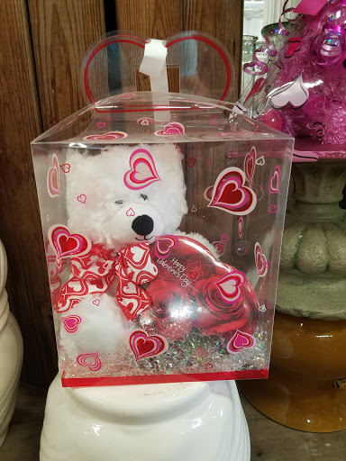 Florist «Little Flower Shop», reviews and photos, 616 High St, Delano, CA 93215, USA