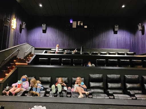 Movie Theater «Cinemark Tinseltown USA», reviews and photos, 755 Main St W, Oak Ridge, TN 37830, USA