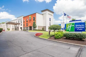 Holiday Inn Express & Suites Albany Airport - Wolf Road, an IHG Hotel image