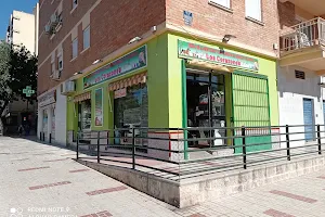 Tienda De Animales Los Corazones image