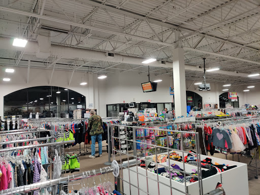 Thrift Store «Goodwill Store», reviews and photos, 2309 N Fairfield Rd, Dayton, OH 45431, USA