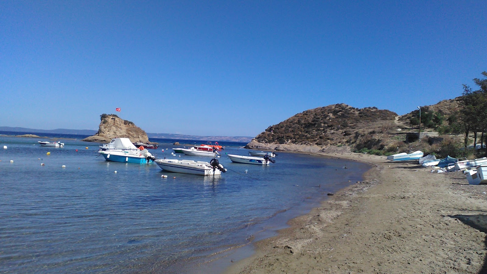 Photo of Guneyli beach - popular place among relax connoisseurs
