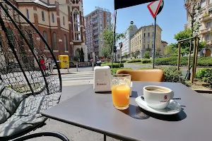 Nice café image