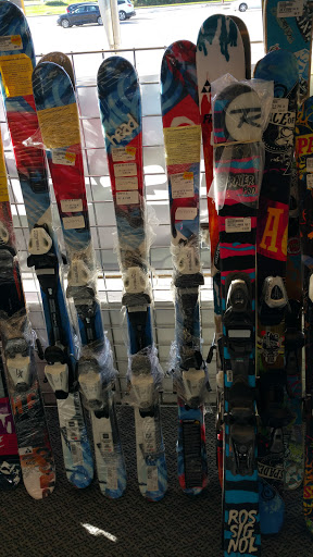 Sporting Goods Store «Play It Again Sports», reviews and photos, 11317 MN-7, Minnetonka, MN 55305, USA