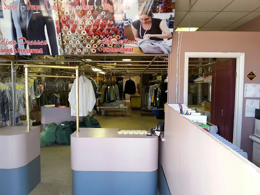 Dry Cleaner «Islands Cleaners», reviews and photos, 1520 Warner Rd, Gilbert, AZ 85233, USA
