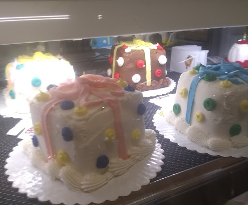 Supermarket «Big Y», reviews and photos, 772 N Main St, West Hartford, CT 06117, USA