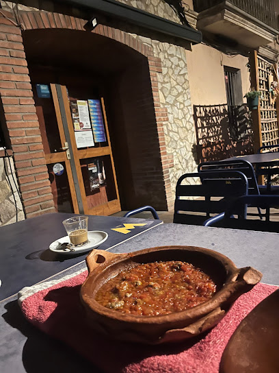 Bar La Espera - Carrer Gran, 13, 17780 Garriguella, Girona, Spain