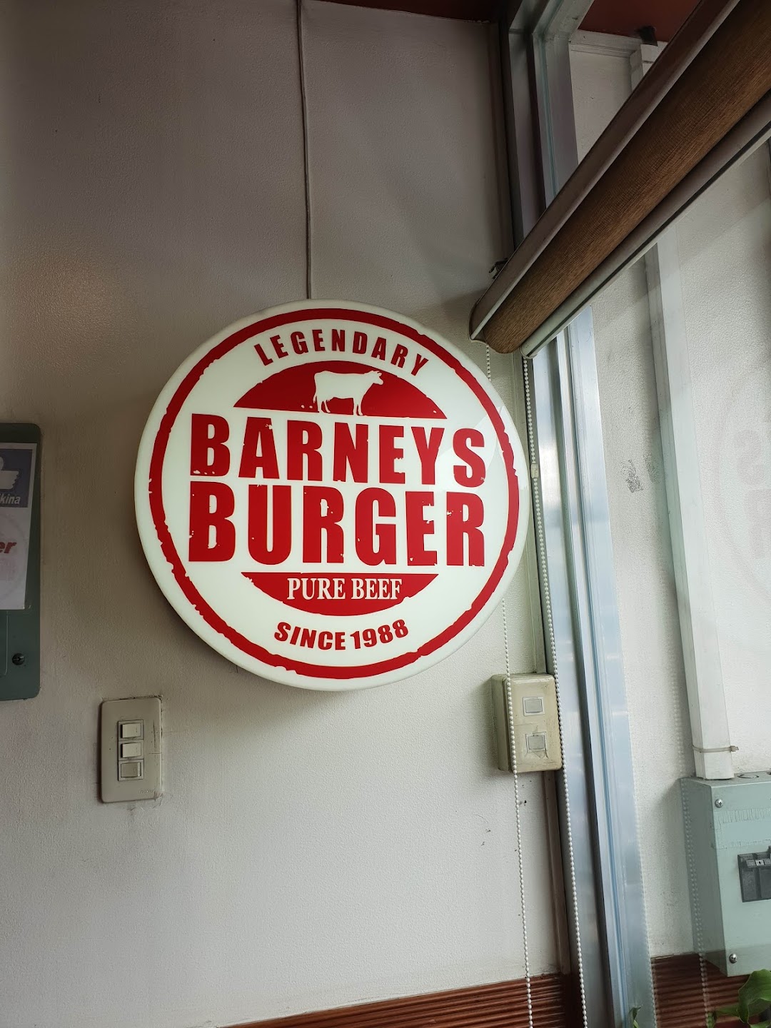 Legendary Barneys Burger