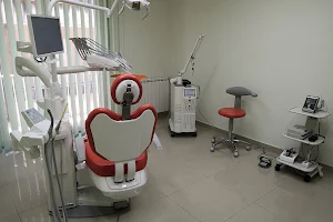 Studio Dentistico Dr. Barresi Fabrizio image