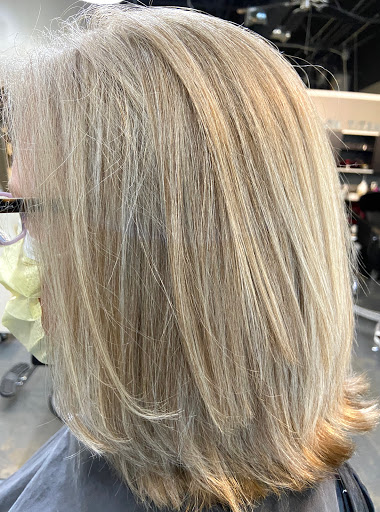 Beauty Salon «Salon Titanium», reviews and photos, 4949 Lanier Islands Pkwy #103, Buford, GA 30518, USA