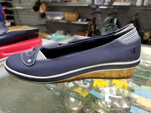 Thrift Store «Indian School Thrift», reviews and photos, 2740 W Indian School Rd, Phoenix, AZ 85017, USA