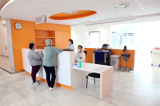 Clinics that perform magnetic resonance imaging Seville