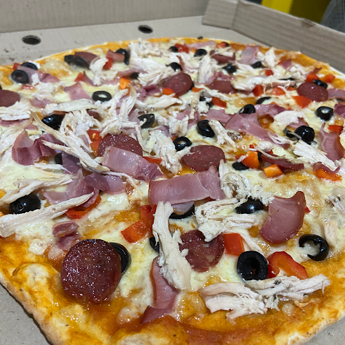 Pepperoni Pizza - Los Carrera - Concepción