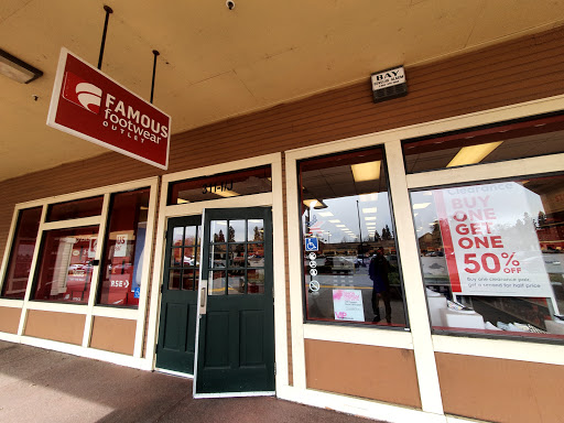 Shoe Store «Famous Footwear Outlet», reviews and photos, 311 Nut Tree Rd, Vacaville, CA 95687, USA