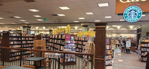 Book Store «Barnes & Noble», reviews and photos, 270 Hartford Ave, Bellingham, MA 02019, USA