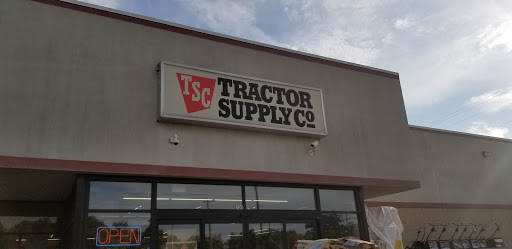 Home Improvement Store «Tractor Supply Co.», reviews and photos, 505 W Central Ave, Springboro, OH 45066, USA