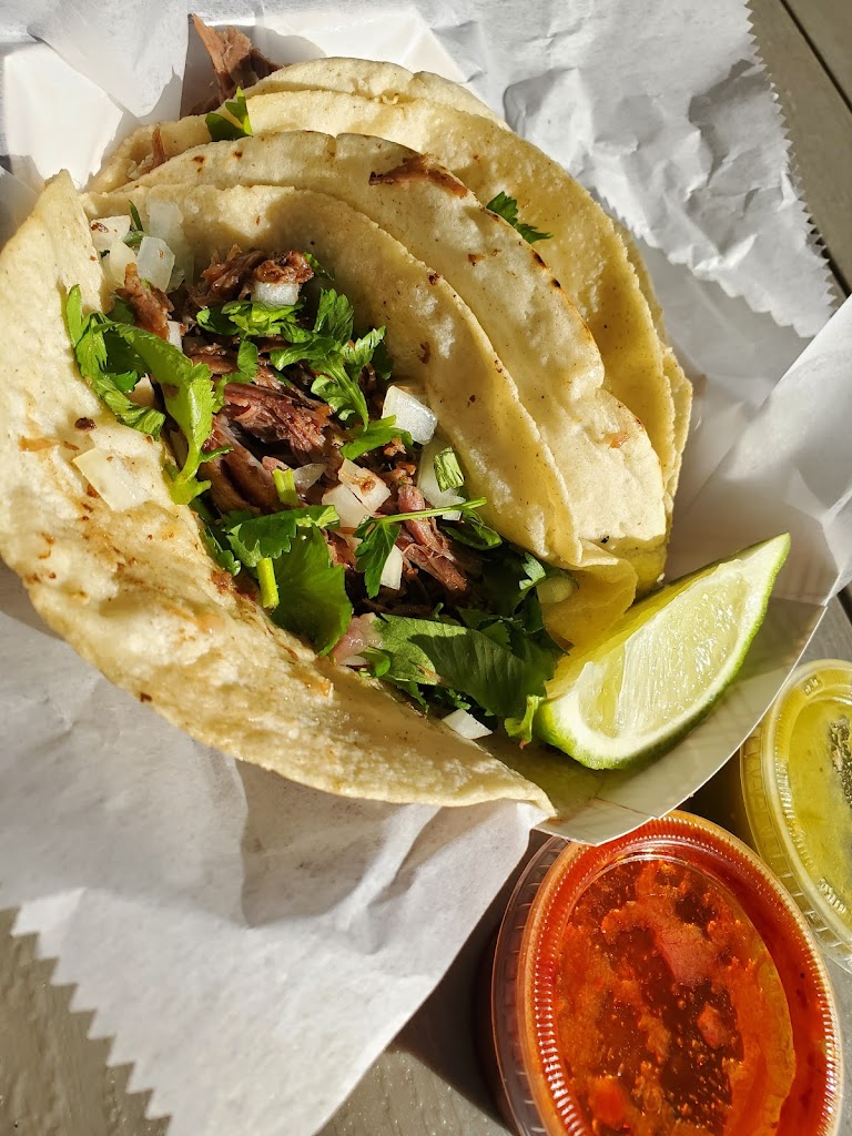 Ricky's Sazón (Food Truck) 77306