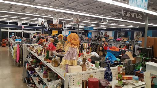 Thrift Store «Goodwill Central Texas - Northstar Store», reviews and photos, 7727 Burnet Rd, Austin, TX 78757, USA
