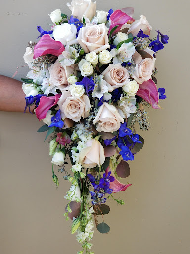 Florist «AAA Florist», reviews and photos, 1277 W 6th St, Corona, CA 92882, USA