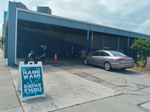 Johnny Car Wash en West Palm Beach