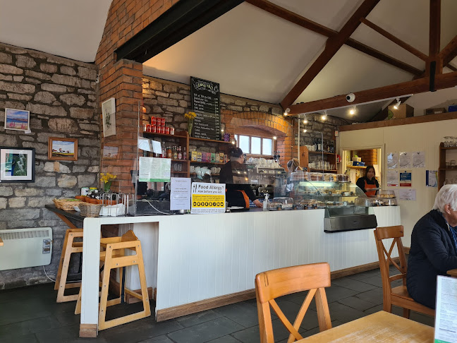 Comments and reviews of New Manor Farm Shop