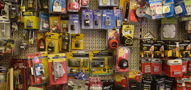 Reviews of Tower Electrics in London - Hardware store