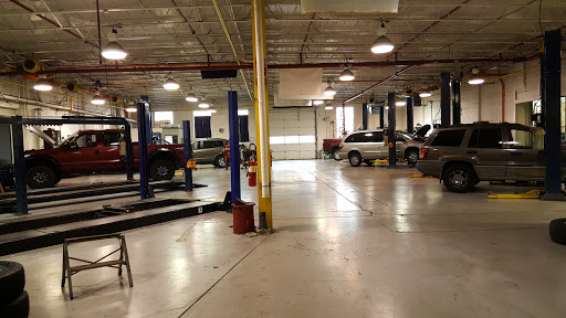 Auto Repair Shop «EVANSVILLE AUTO REPAIR», reviews and photos, 2013 W Iowa St, Evansville, IN 47712, USA
