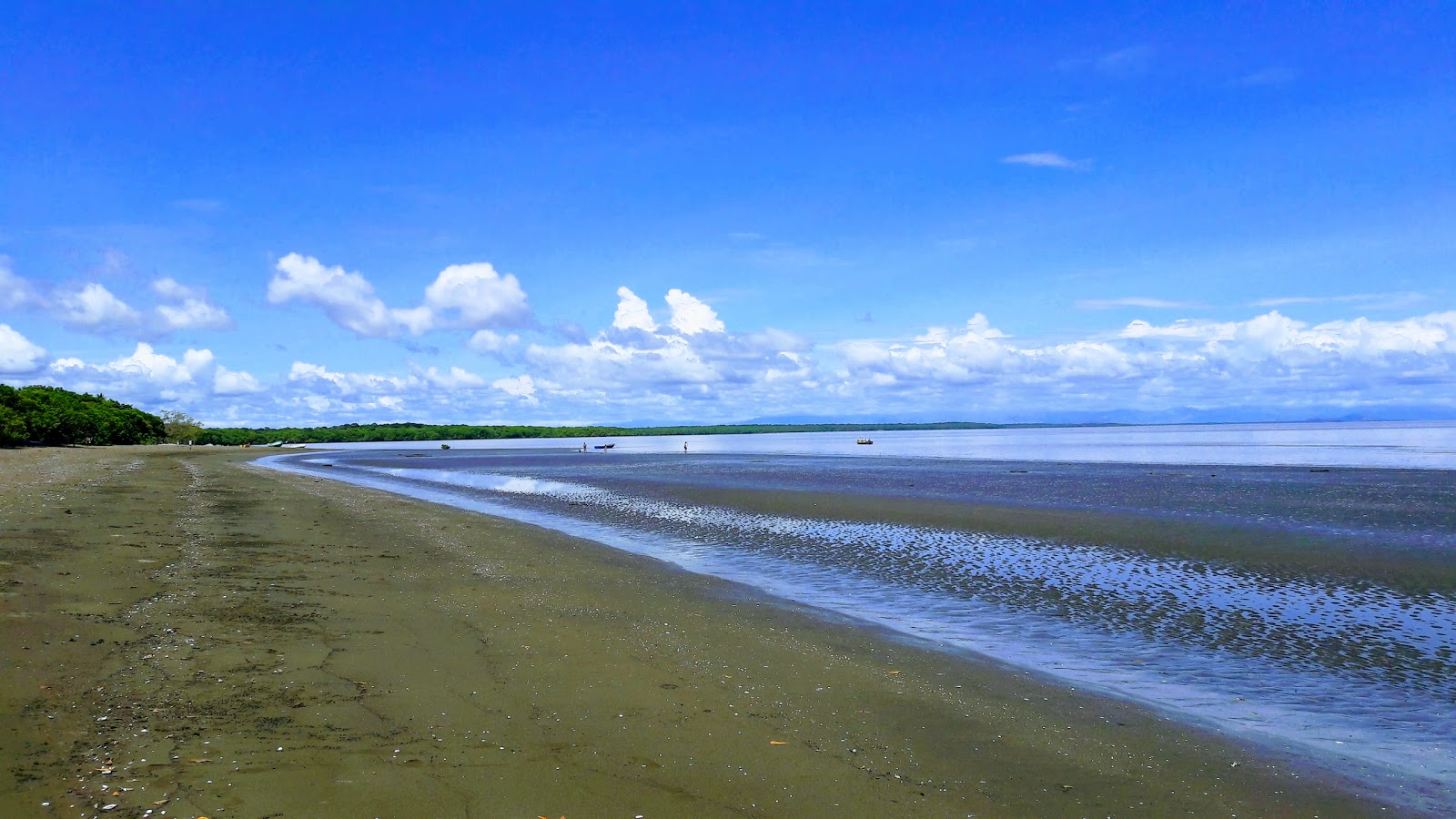 Photo of Retén Beach with spacious shore