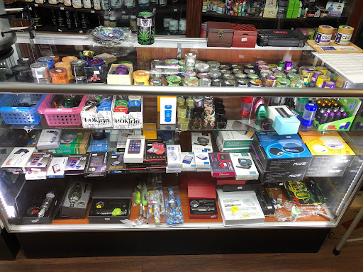 Tobacco Shop «Amsterdam Smoke Shop», reviews and photos, 5901 Warner Ave, Huntington Beach, CA 92649, USA