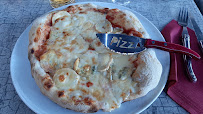 Pizza du Restaurant L'auberge du Hameau à Murat - n°2