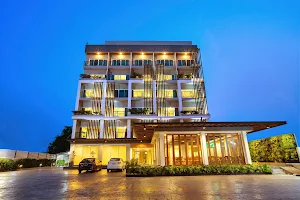 V Hotel Ubon image