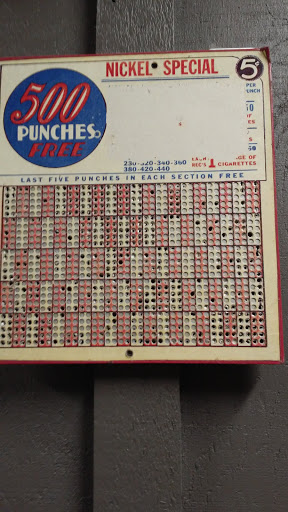 American Restaurant «Cracker Barrel Old Country Store», reviews and photos, 34 Tunnel Rd, Asheville, NC 28805, USA