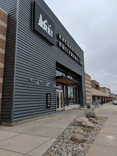 Camping Store «REI», reviews and photos, 970 W Eisenhower Pkwy, Ann Arbor, MI 48103, USA