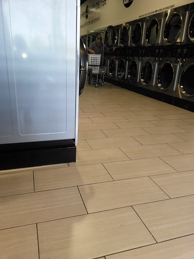 Laundromat «Love Laundry Howe/El Camino», reviews and photos, 2410 Howe Ave, Sacramento, CA 95825, USA