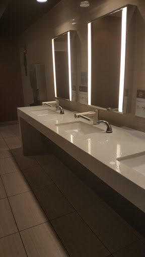 Movie Theater «AMC DINE-IN Block 37», reviews and photos, 108 N State St #434, Chicago, IL 60602, USA