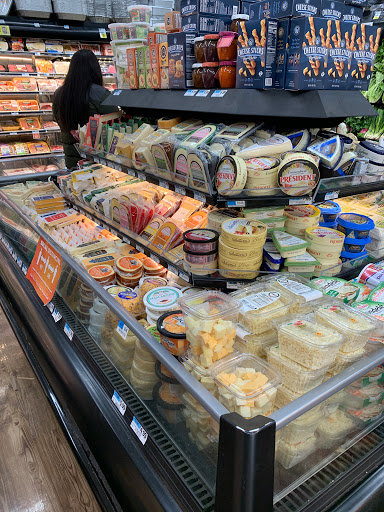 Supermarket «Associated Marketplace», reviews and photos, 905 Franklin Ave, Brooklyn, NY 11225, USA