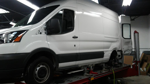 Auto Body Shop «Dean Auto Collision Center», reviews and photos, 700 N Main St, Providence, RI 02904, USA