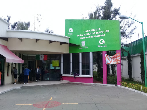 Mercado Municipal Juan Fernández Albarrán