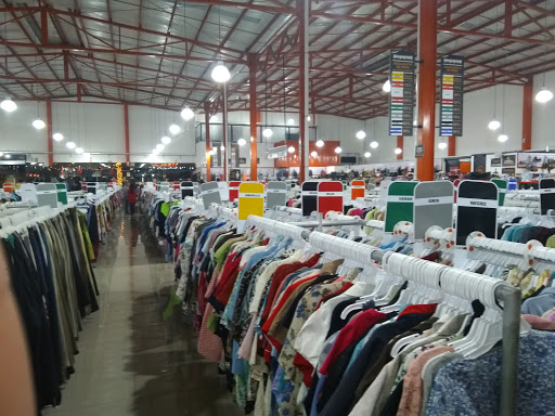 Tiendas para comprar ropa trabajo barata Guatemala