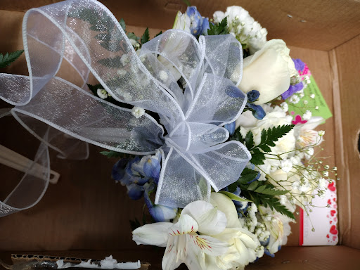 Florist «Flower Basket Florist & Gifts», reviews and photos, 1016 E Alfred St, Tavares, FL 32778, USA