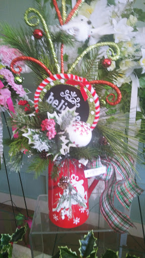 Florist «Evans Florist», reviews and photos, 410 1st Ave E, Oneonta, AL 35121, USA