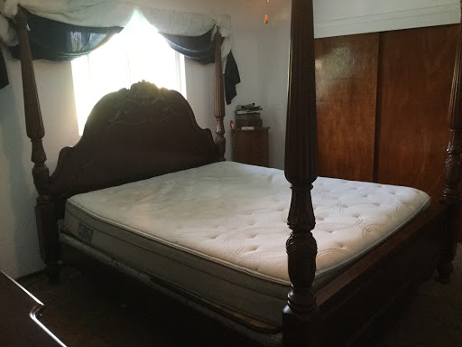 Consignment Shop «Upscale Consignment Furniture», reviews and photos, 3236 Auburn Blvd, Sacramento, CA 95821, USA