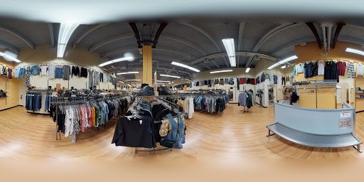Used Clothing Store «Crossroads Trading Co.», reviews and photos, 128 NW 23rd Ave, Portland, OR 97210, USA