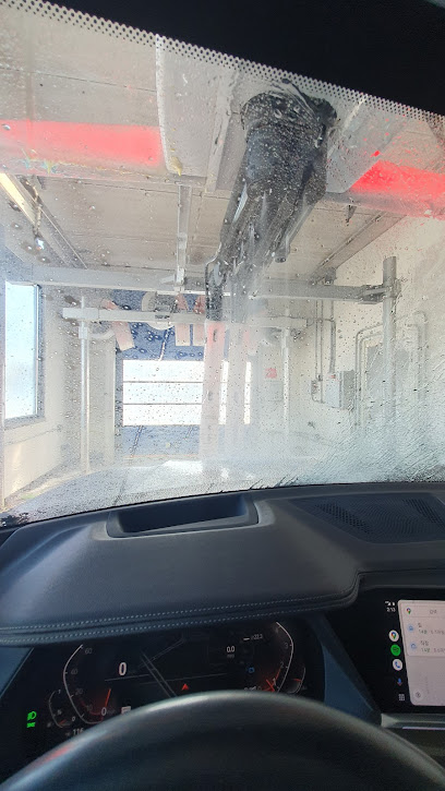 Mobil Touchless Car Wash