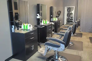 Unique Threading & Beauty Salon image